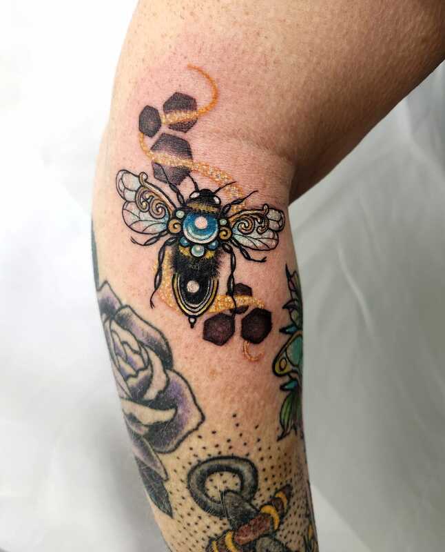 Sparkle bumble bee tattoo by Nicole at tantrix body art 
